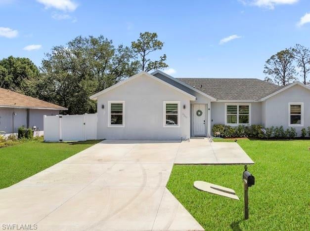 27257 Pinecrest Ln, BONITA SPRINGS