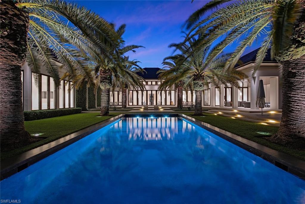 3655 Fort Charles Dr, NAPLES