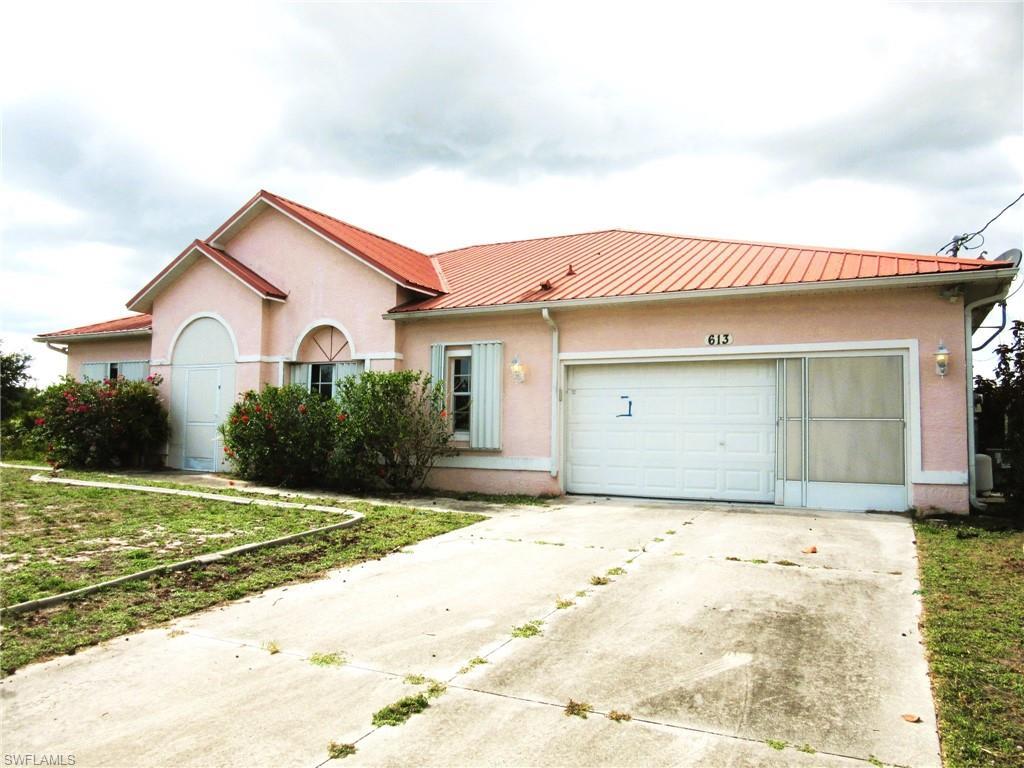 613 Chemstrand St E, LEHIGH ACRES