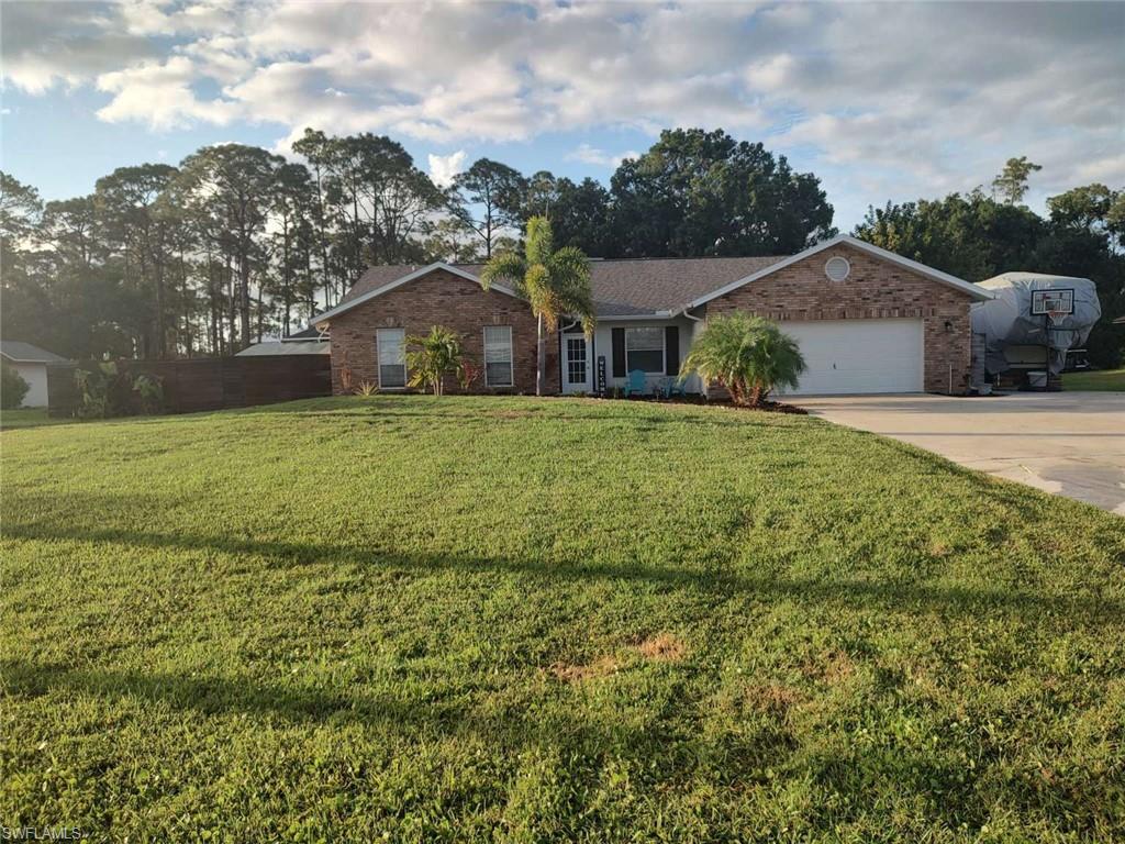 7821 Deni Dr, NORTH FORT MYERS