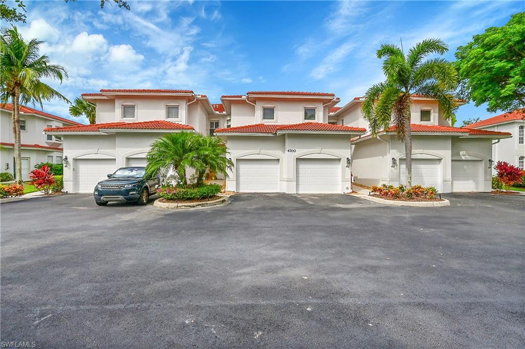 4700 Yacht Harbor Dr 612, NAPLES