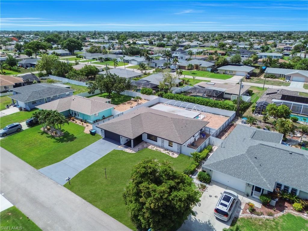 1313 Se 37th Ter, CAPE CORAL