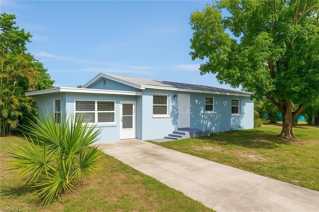 3847 Maxine St, FORT MYERS