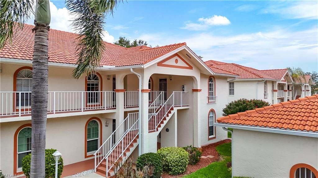 648 Mardel Ct 710, NAPLES