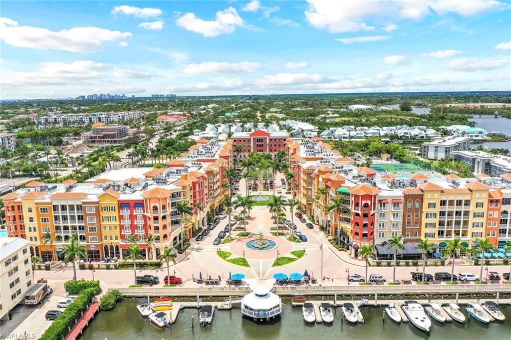 401 Bayfront Pl 3301, NAPLES
