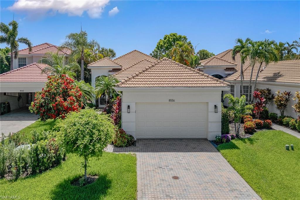 8556 Pepper Tree Way, NAPLES