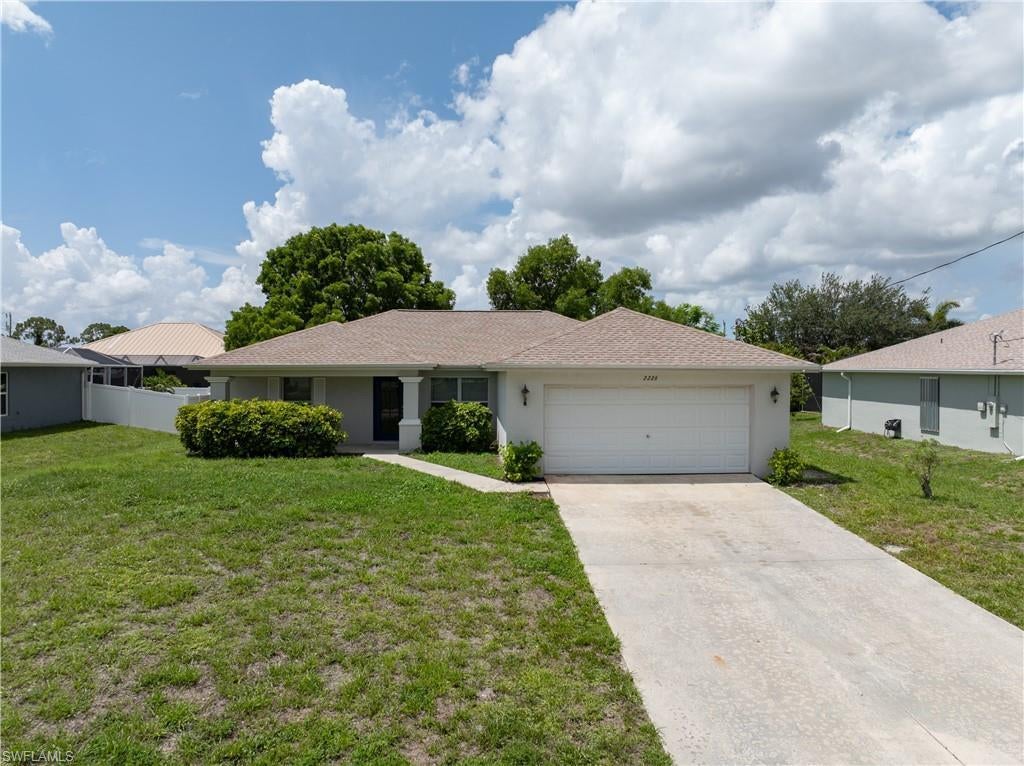 2226 Ne 34th Ter, CAPE CORAL