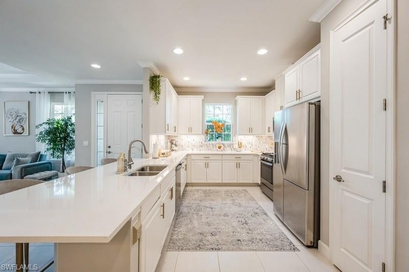 8070 Calle Canovas St, NAPLES