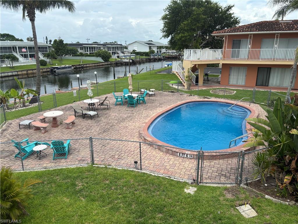 879 Se 46th Ln 8, CAPE CORAL