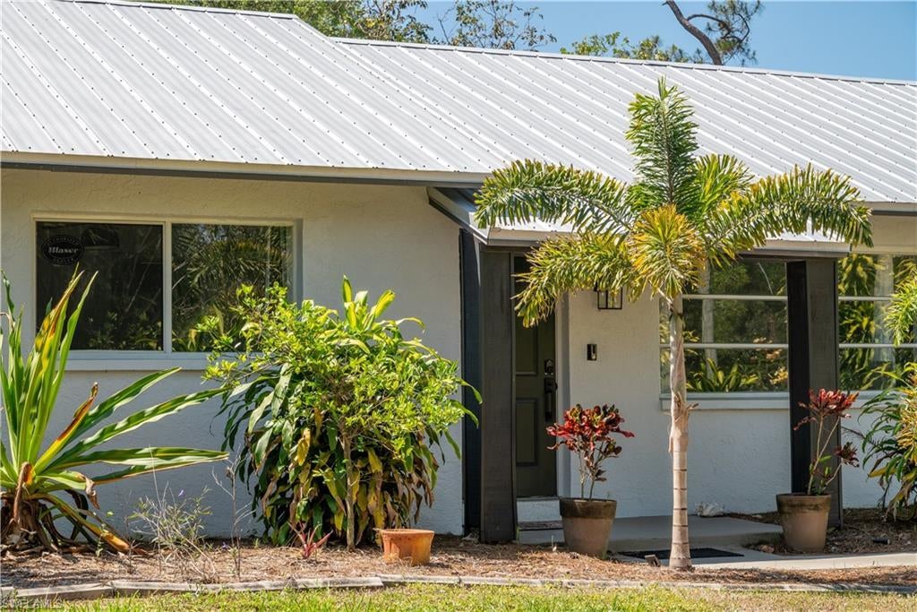 5870 Star Grass Ln, NAPLES