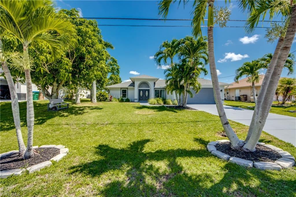 121 Se 17th St, CAPE CORAL