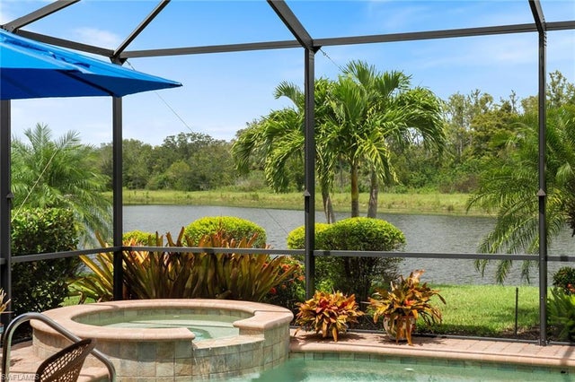 Photo of 12643 Kinross Ln, NAPLES FL