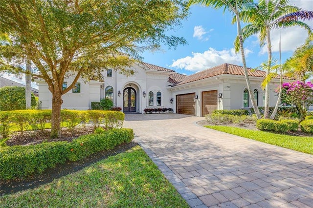 Photo of 11920 Hedgestone Ct, NAPLES FL