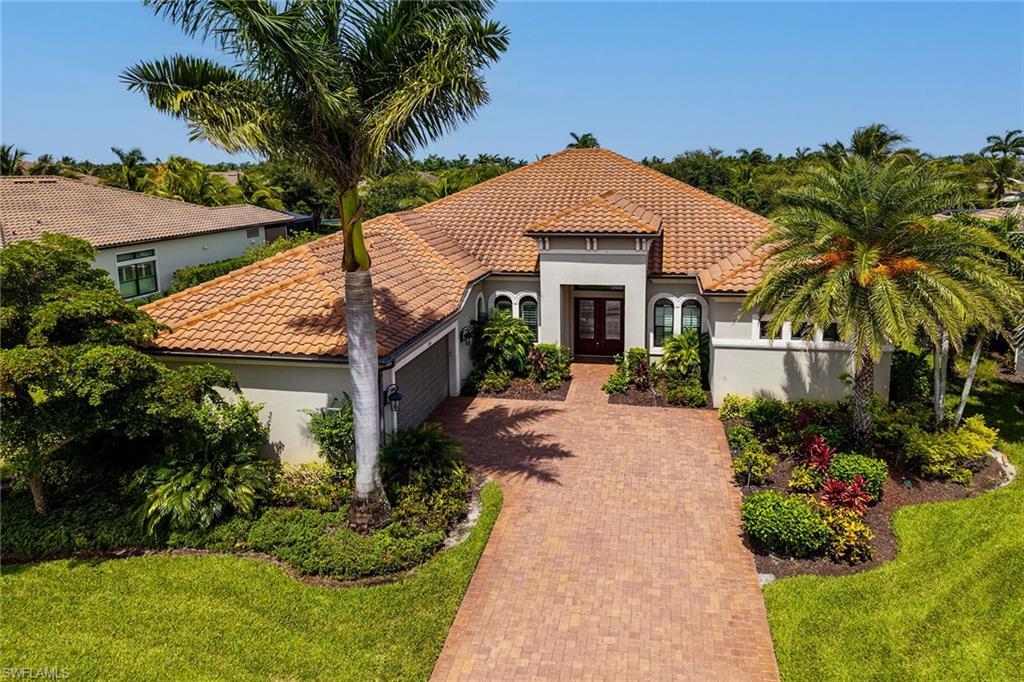 3193 Olympia Ln, NAPLES
