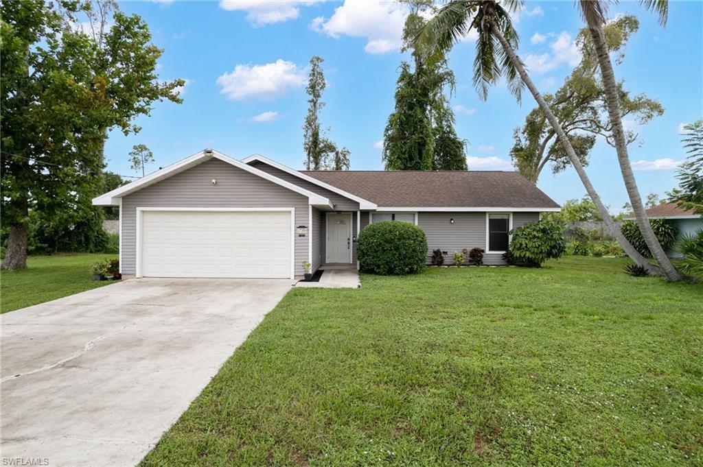 17208 Phlox Dr, FORT MYERS