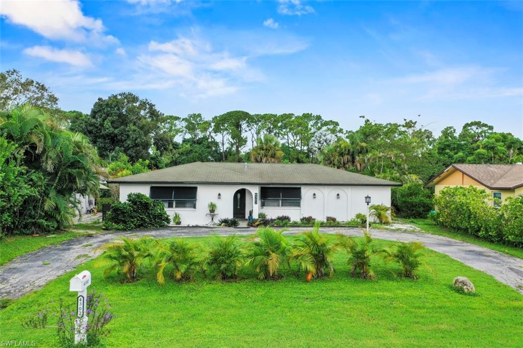4302 Parrot Ave, NAPLES