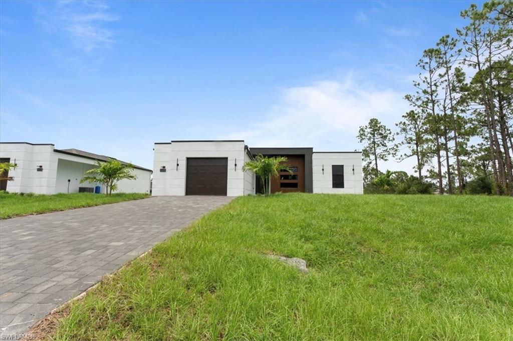 731 Colyer St E, LEHIGH ACRES