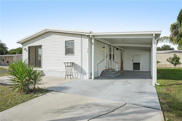 53 Grosbeak Ln, NAPLES