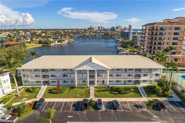 10682 Gulf Shore Dr C102, NAPLES