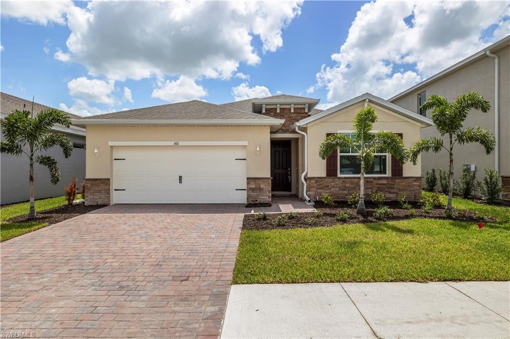 532 Spring Hill Lake Loop, CAPE CORAL