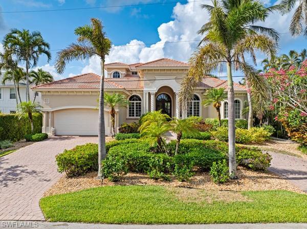 Photo of 1400 Jewel Box Ave, NAPLES FL