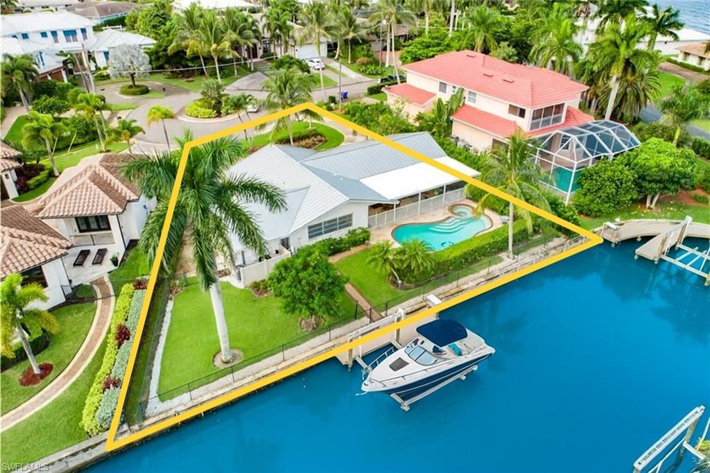 1250 Tuna Ct, NAPLES