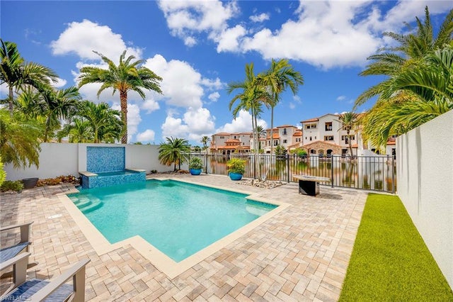 Photo of 16512 Talis Park Dr, NAPLES FL