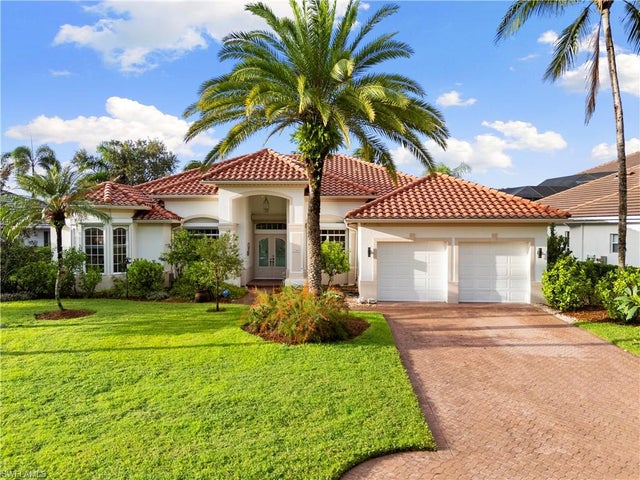 Photo of 2341 Cheshire Ln, NAPLES FL
