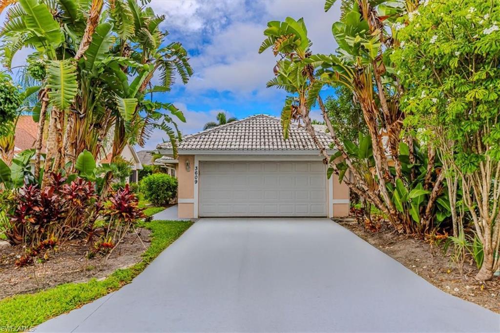 3609 Corinthian Way, NAPLES