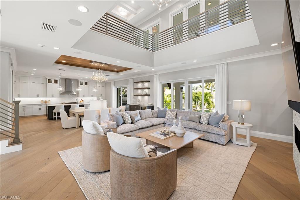 Photo of Listing #225075415