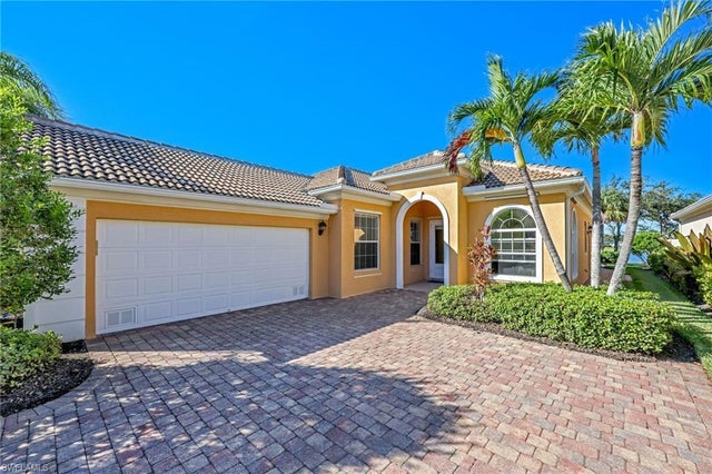 Photo of 7806 Tommasi Ct, NAPLES FL