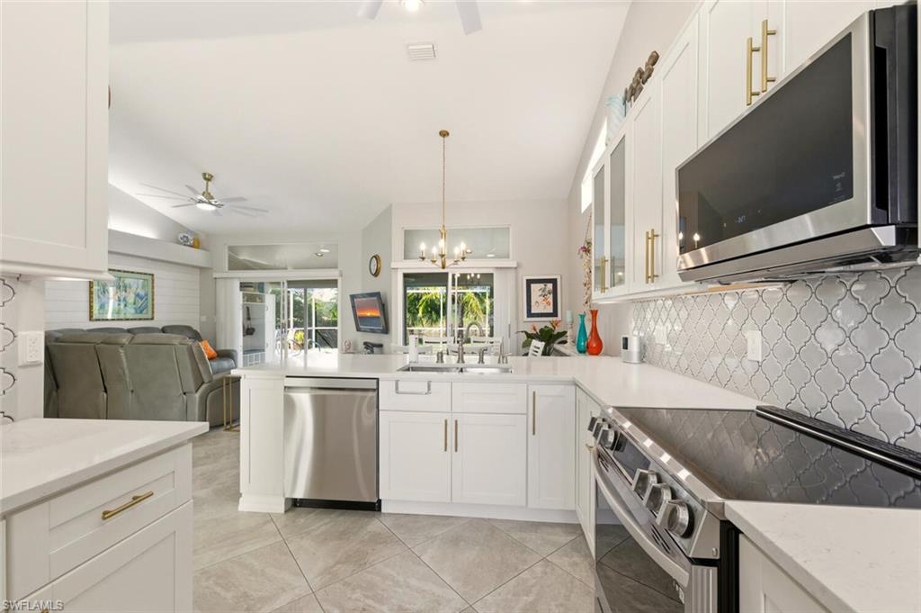 912 Belville Blvd, NAPLES