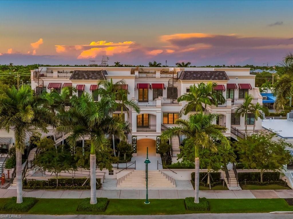 745 12th Ave S 102, NAPLES