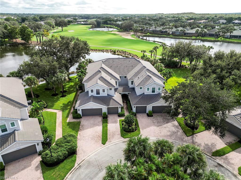 9111 Palmetto Ridge Dr 201, ESTERO