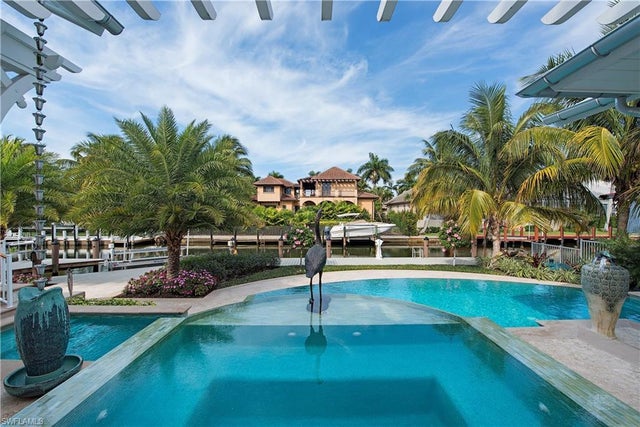 461 16th Ave S, NAPLES