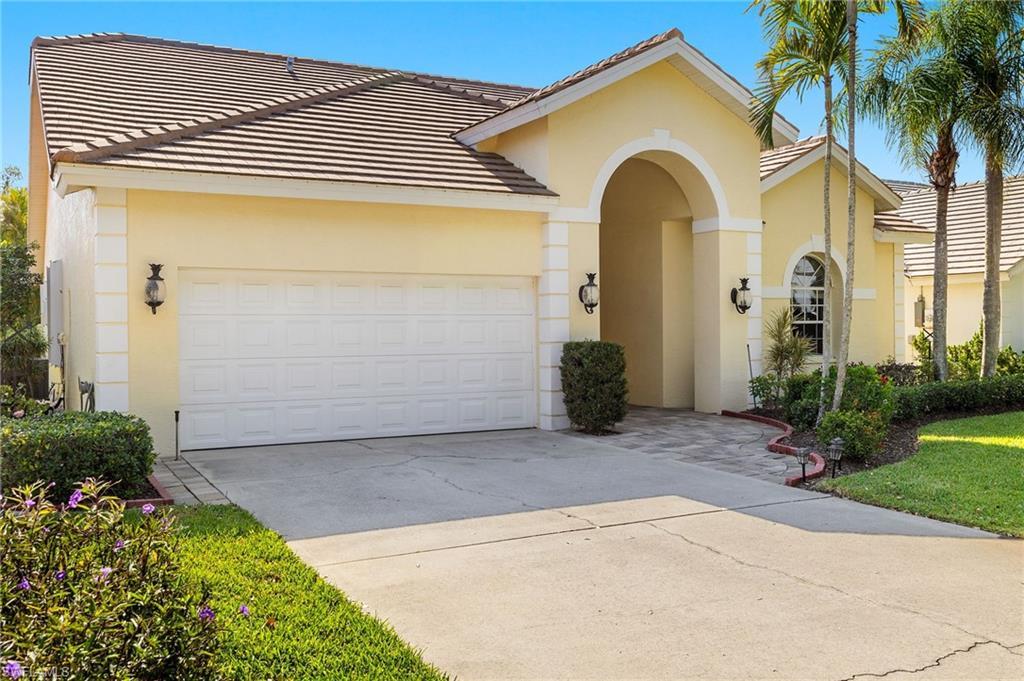 24929 Bay Cedar Dr, BONITA SPRINGS