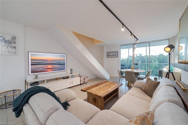 5 Bluebill Ave 305 + 405, NAPLES