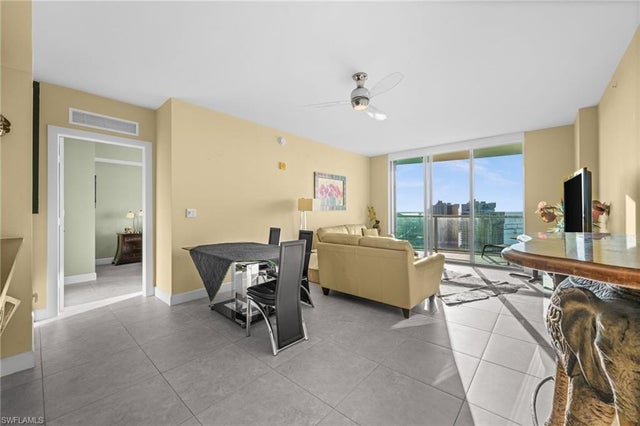 3000 Oasis Grand Blvd 2702, FORT MYERS