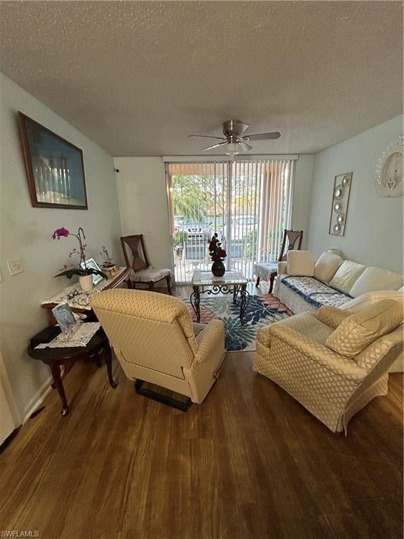 1150 Wildwood Lakes Blvd 8-107, NAPLES