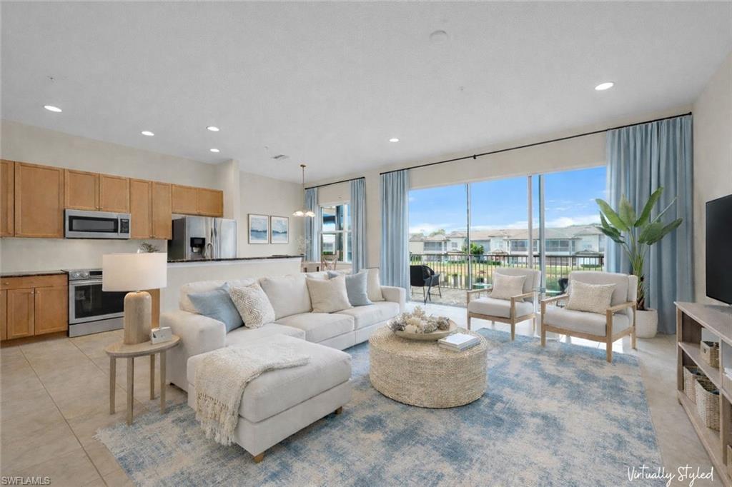 21536 Taft Ct 203, ESTERO