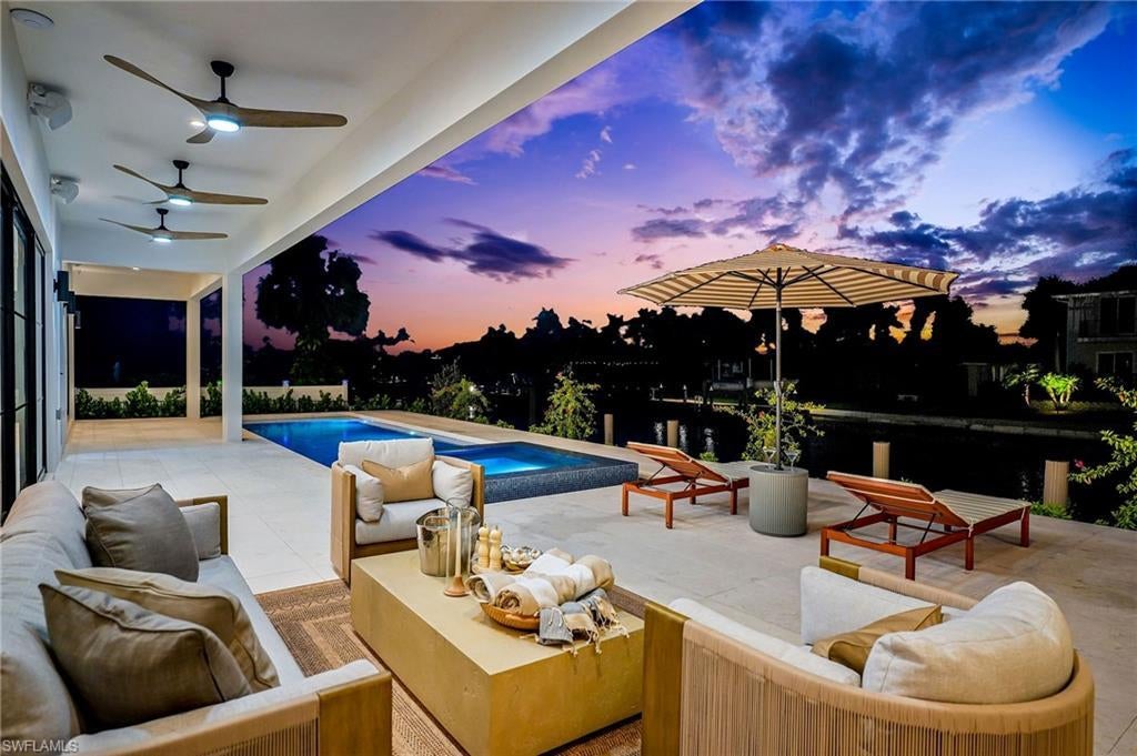 839 Chestnut Ct, MARCO ISLAND