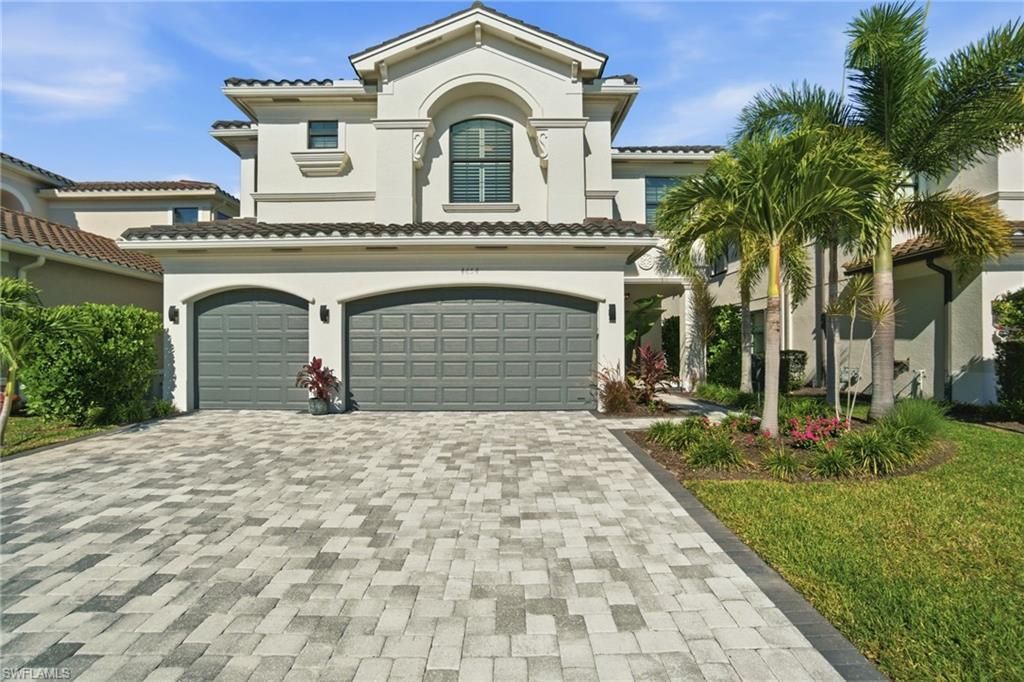 4654 Kensington Cir, Naples