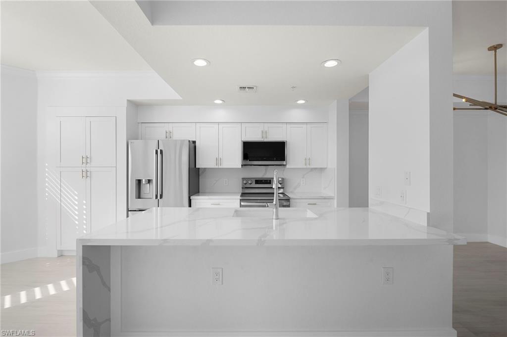 10265 Heritage Bay Blvd 632, NAPLES