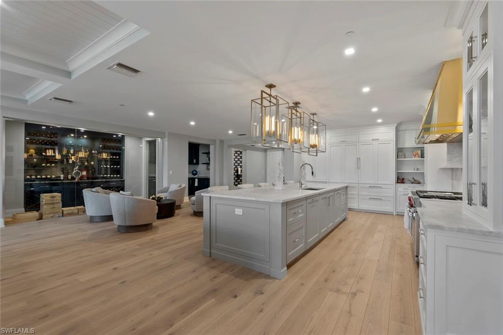 Photo of Listing #226000934