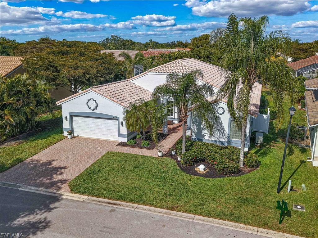 9057 Whitfield Dr, ESTERO