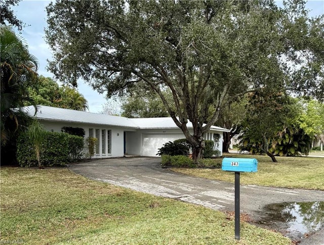 347 Burning Tree, NAPLES