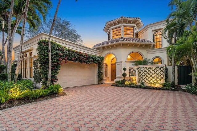 248 Point Salerno, NAPLES