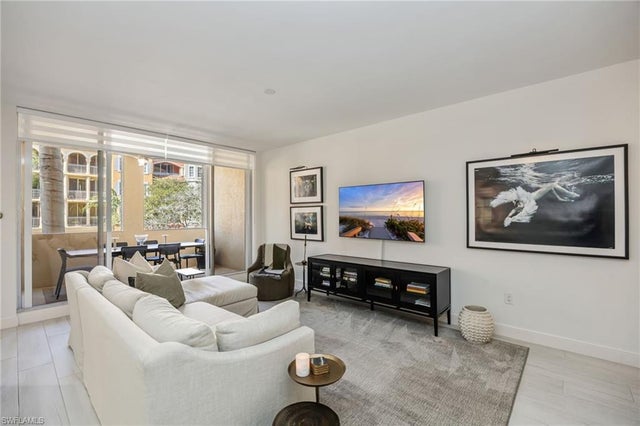 401 Bayfront Pl 3208, NAPLES