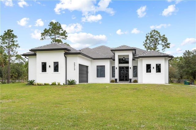 2313 6th Ave Se, NAPLES