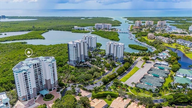 445 Cove Tower Dr 504, NAPLES